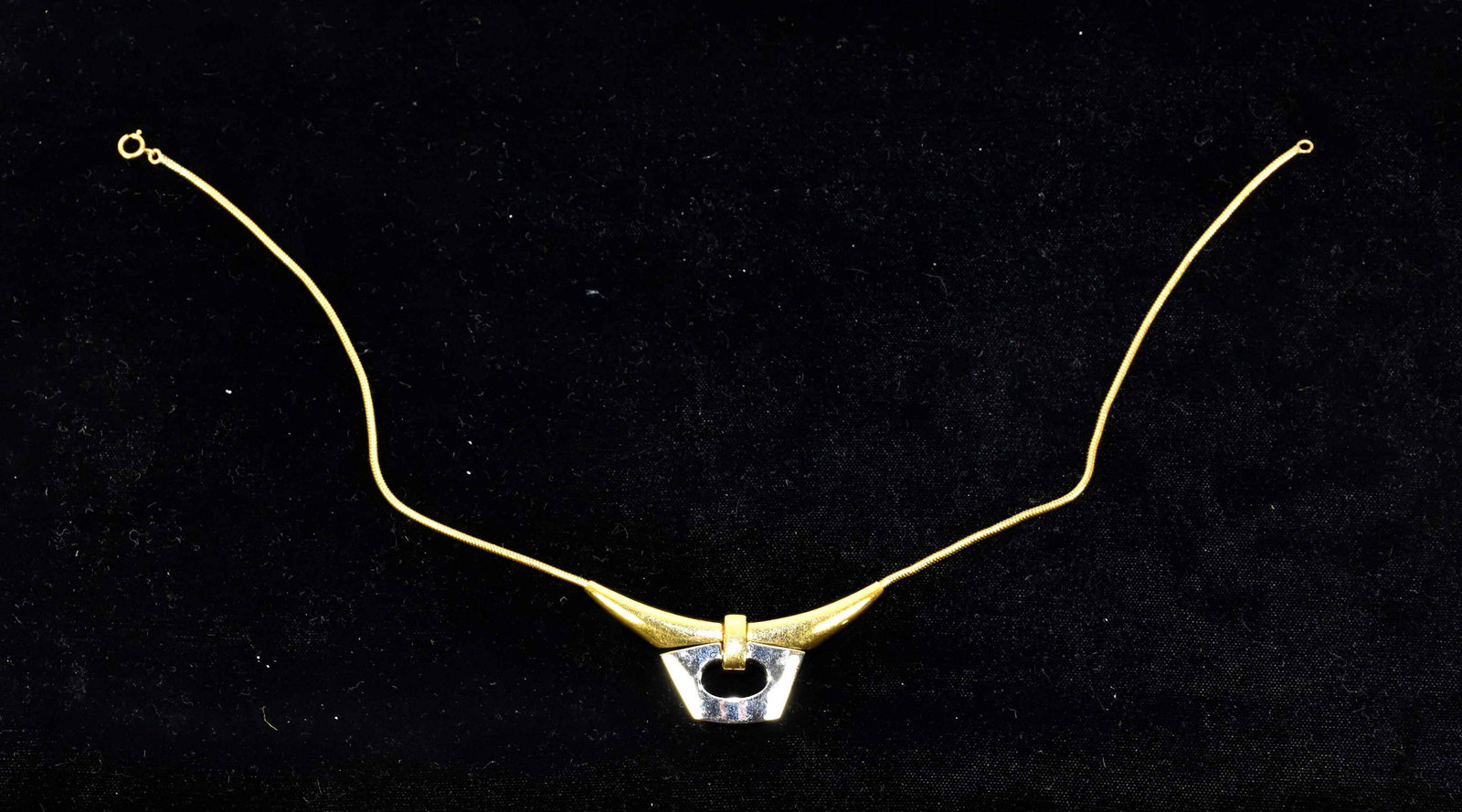 VINTAGE 1977 GIVENCHY PARIS NY TWO-TONE CHOKER 14'': VINTAGE 1977 GIVENCHY PARIS NY TWO-TONE CHOKER 14'' length.