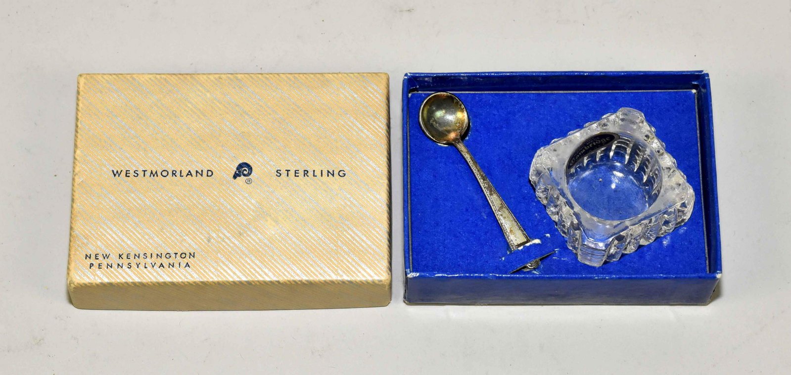 1940'S WESTMORLAND STERLING MILBURN SPOON WITH: 1940'S WESTMORLAND STERLING MILBURN SPOON WITH CAMBRIDGE SALT CELLAR DISH. An original boxed set.
