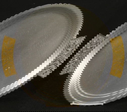 KENSINGTON LAUREL TRAY 12 INCH: KENSINGTON LAUREL TRAY 12 INCH. Art Deco and aluminum and brasss Kensington Ware Laurel tray 12 inch diam. cat. no. 7108. Designed by Lurelle Guild 1934-1935. Early mark. Stag head and shield mark. Si