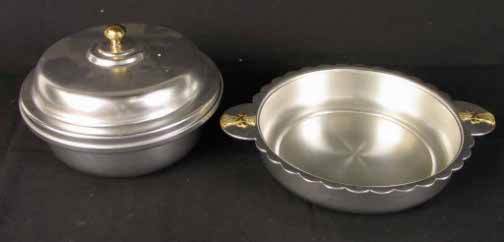 2 KENSINGTON SERVING PCS: 2 KENSINGTON SERVING PIECES. Includes: (1) Canterbury covered casserole with pyrex inner lidded container. Cat. no. 7384. 10''Diam. Condition: good. (1) Hyde Park serving dish with brass decorated han