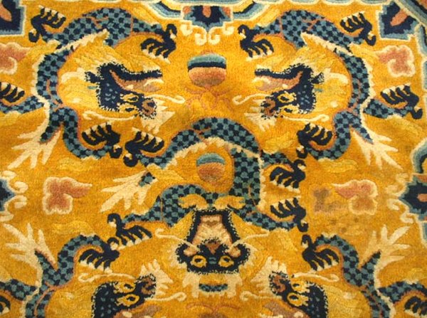PRIESTS PRAYER RUG. Late 19th/ early 20 - 2