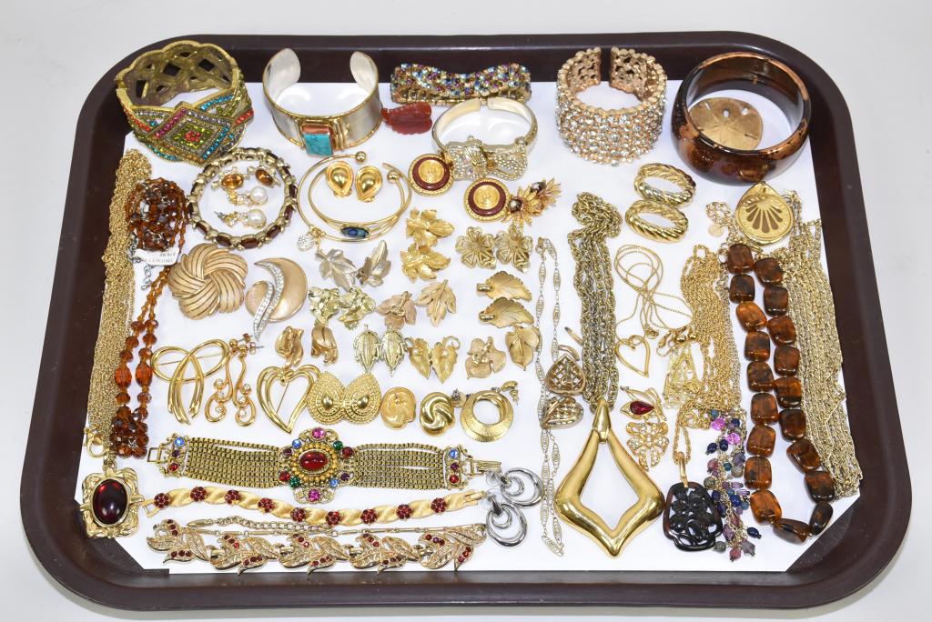 50+ LOT OF ASSORTED RHINESTONE GOLDTONE COSTUME: 50+ LOT OF ASSORTED RHINESTONE GOLDTONE COSTUME JEWELRY. Including Trifari, Blythe & Dior, Givenchy and Coro. With necklaces, bracelets and earrings.