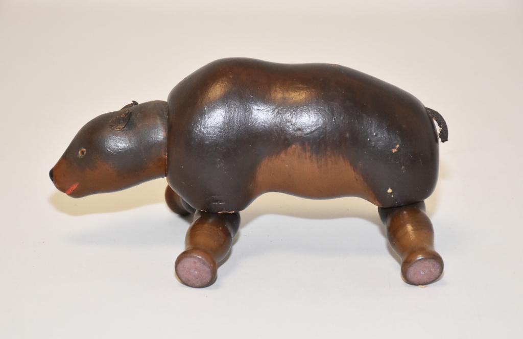 ANTIQUE SCHOENHUT BROWN BEAR: 1910: ANTIQUE SCHOENHUT BROWN BEAR: 1910 – original, no pieces missing. Excellent condition with age-appropriate wear.8" long x 5" high.