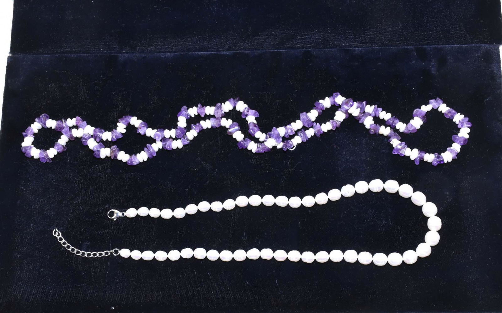 STERLING FRESHWATER GRADUATED PEARL NECKLACE (1 of 5)