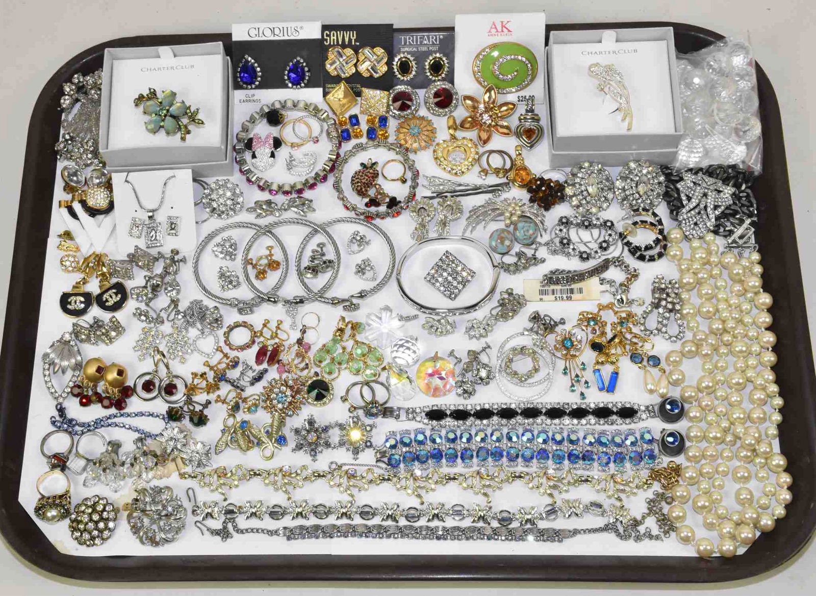 60+ PIECES OF MISCELLANEOUS CRYSTAL AND (1 of 10)