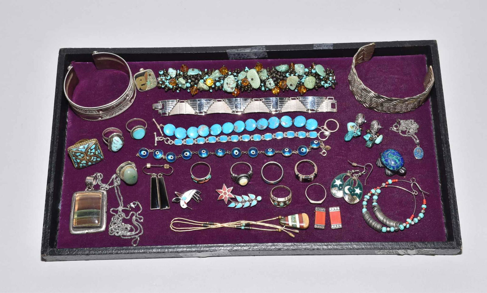 25 MISCELLANEOUS PIECES OF SOUTHWEST STYLE (1 of 11)