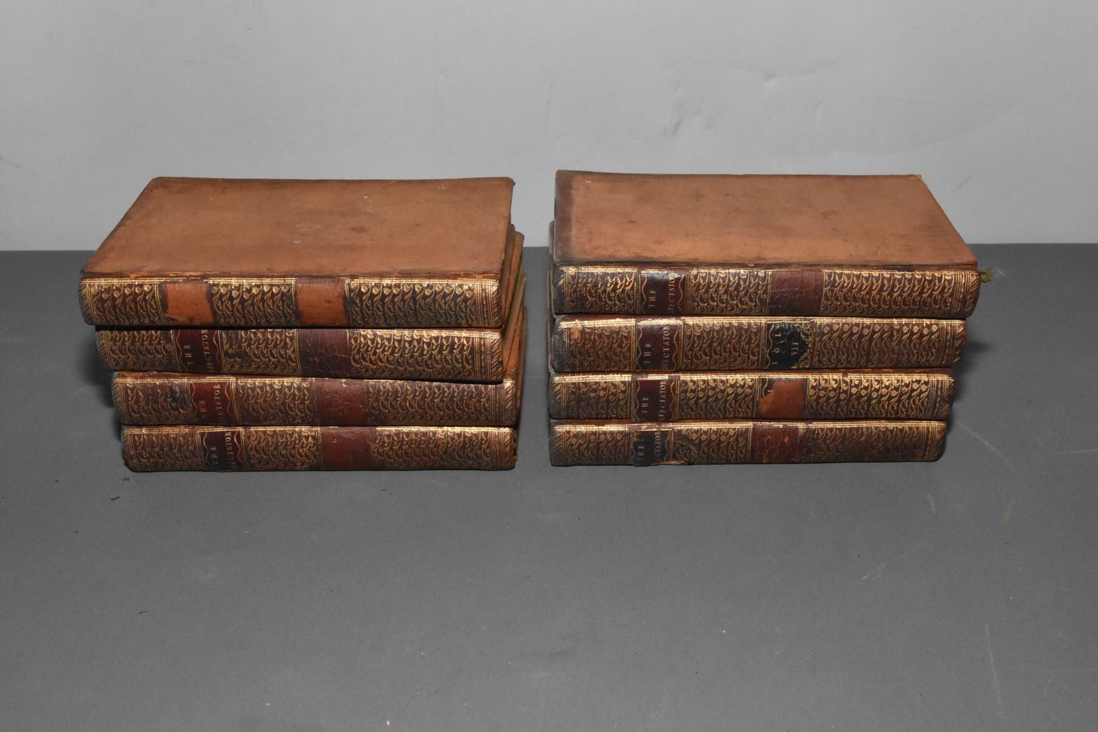 THE SPECTATOR, London 1711 - 8 vol. Leather bind (1 of 4)