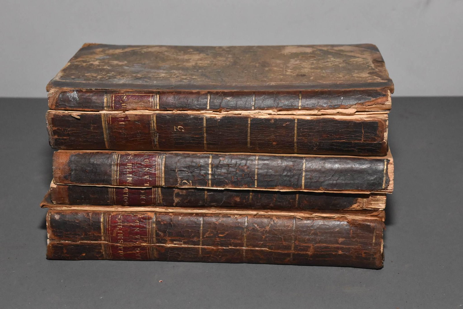 THE HISTORY OF ENGLAND by Dr. Goldsmith, 1792: THE HISTORY OF ENGLAND by Dr. Goldsmith, 1792 - Bindings split, board missing, bad condition.