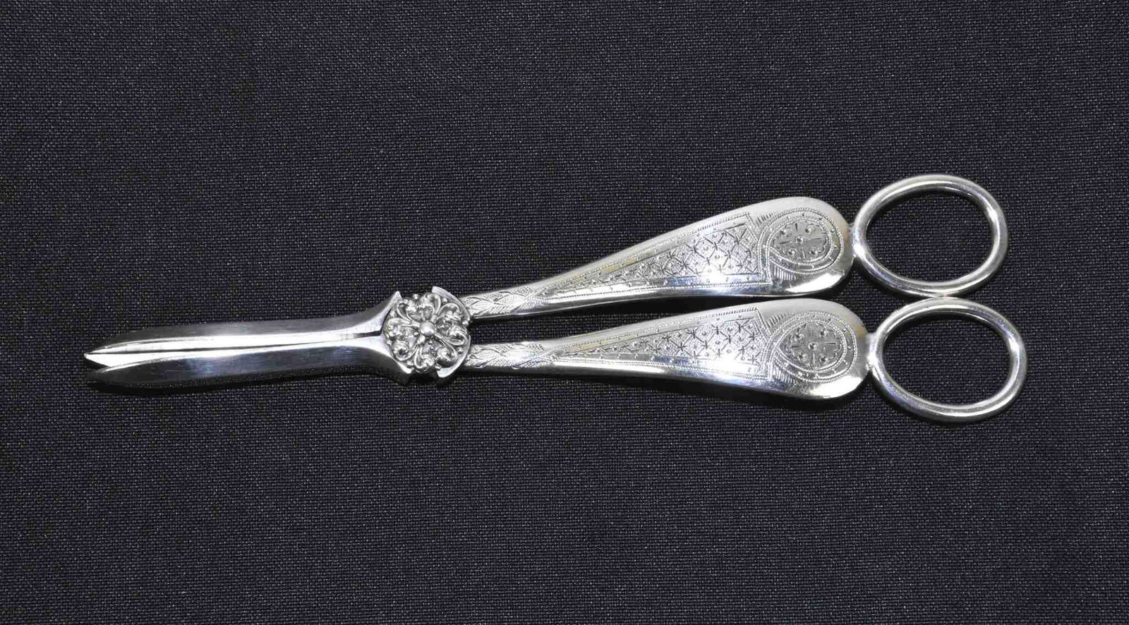 SILVER PLATE SPECIAL PURPOSE SCISSORS . (1 of 4)