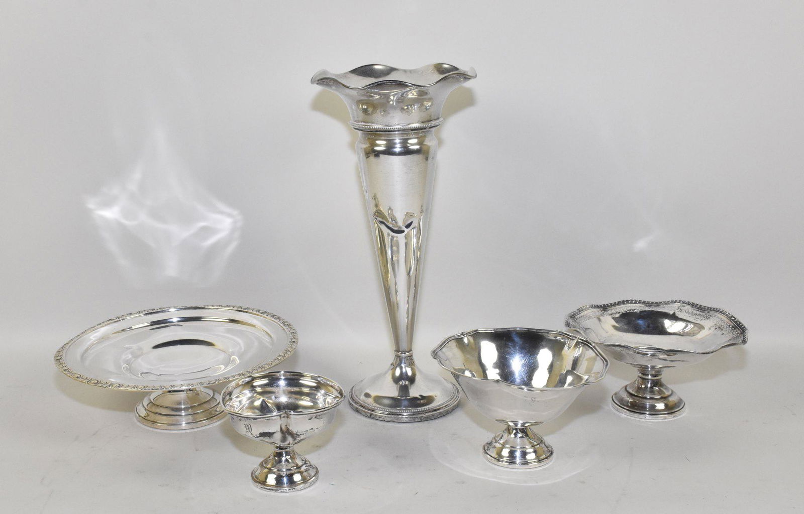 WEIGHTED STERLING SILVER ASSORTMENT - Five pieces (1 of 14)