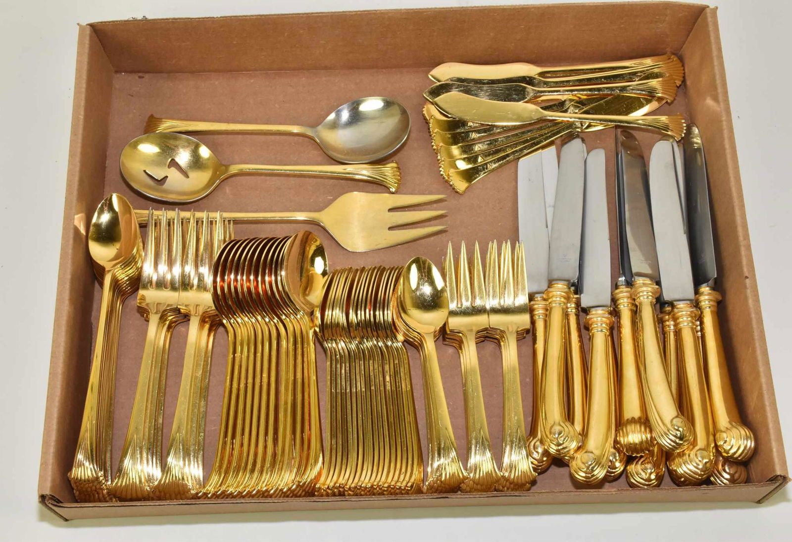 90+  PIECE SET OF GOLD ELECTRO PLATED  FLATWARE (1 of 2)