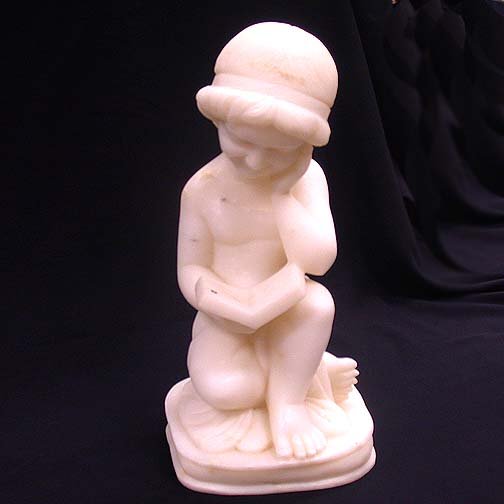 MARBLE STATUETTE OF A CHILD.