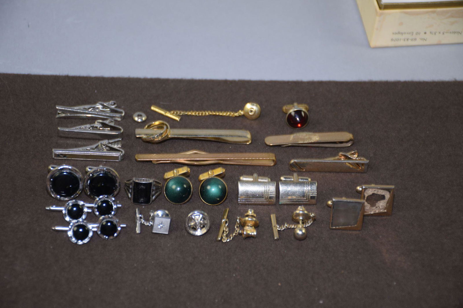 15 ASSORTED MEN'S HIGH ACCESSORIES AND CUFFLINKS (1 of 4)