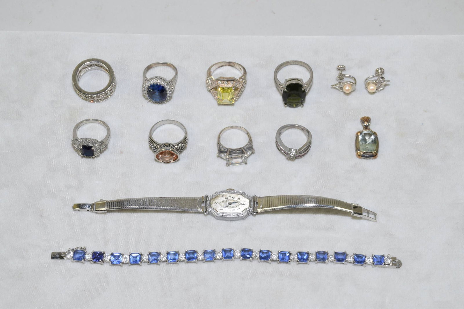 12 MISCELLANEOUS PIECES OF STERLING AND GEMSTONE (1 of 9)