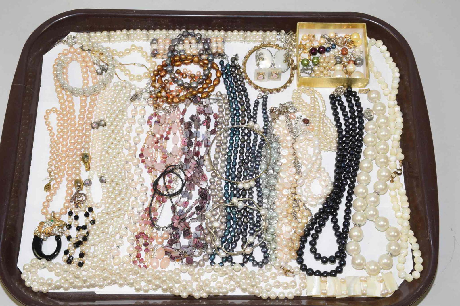 45+ PIECE LOT OF MISCELLANEOUS CULTURED AND FRESH (1 of 7)