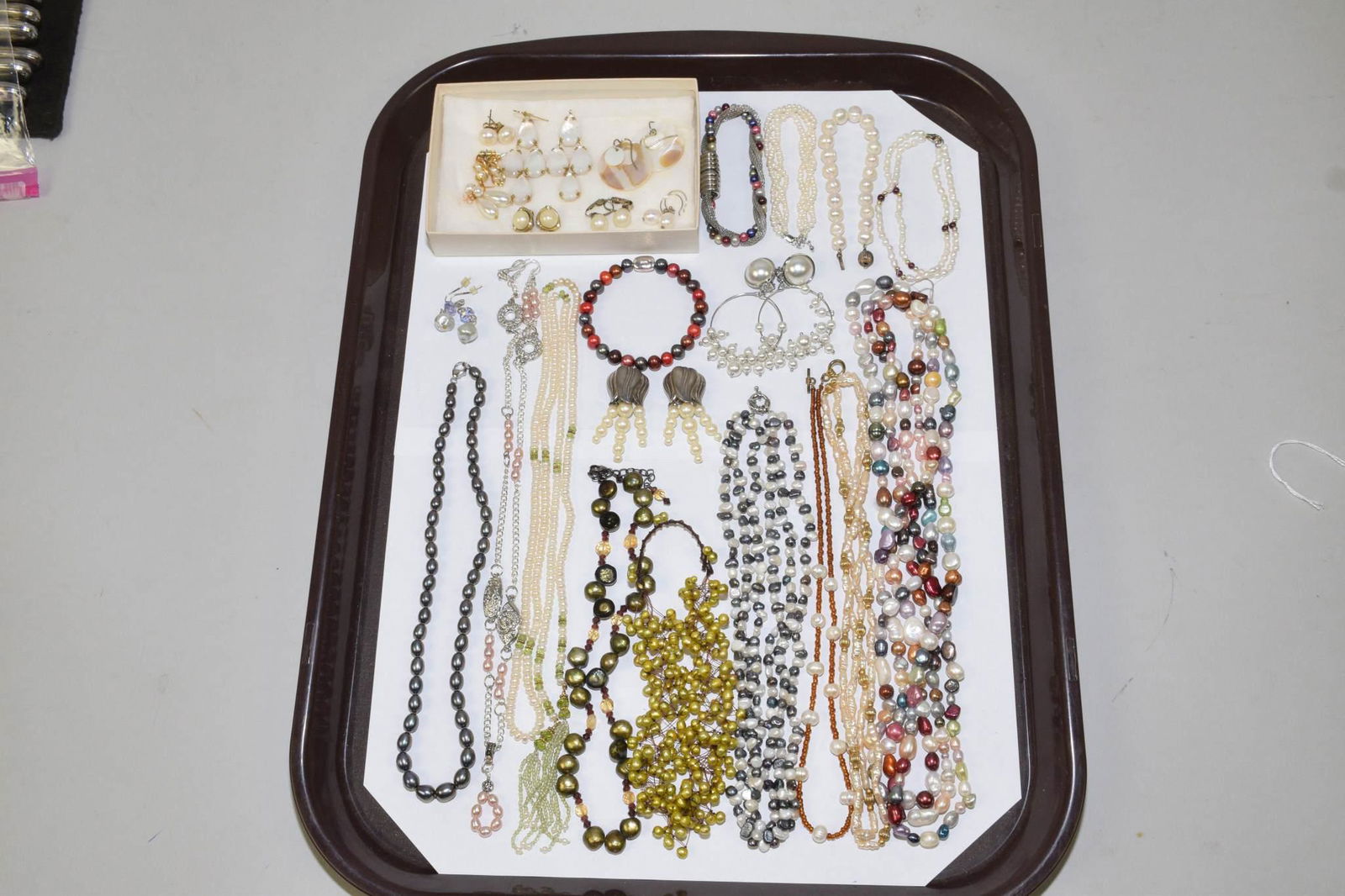 20 MISCELLANEOUS CULTURED IN FRESHWATER PEARL (1 of 5)