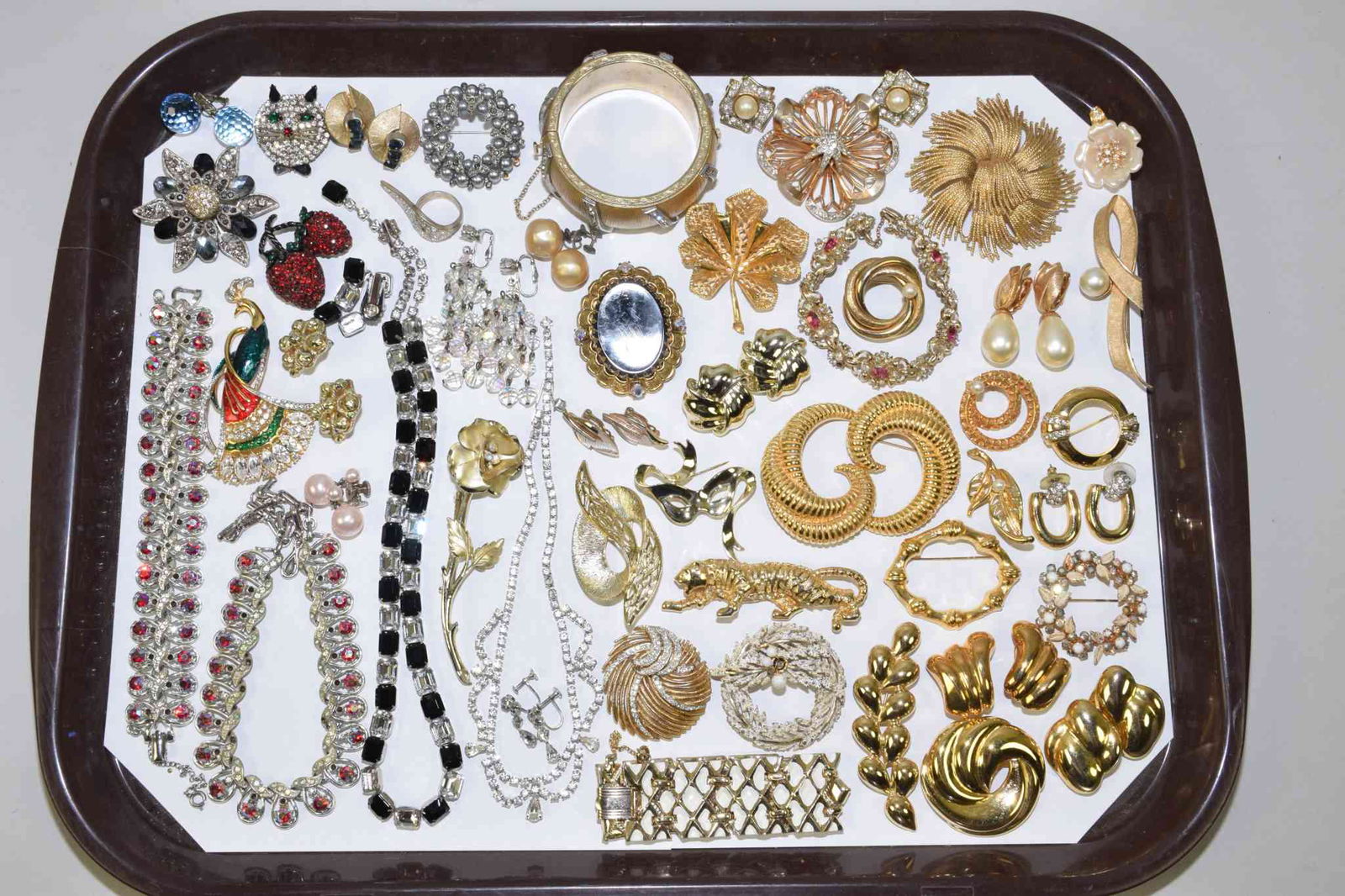 COLLECTION OF 40+ MISCELLANEOUS PIECES OF SIGNED (1 of 9)