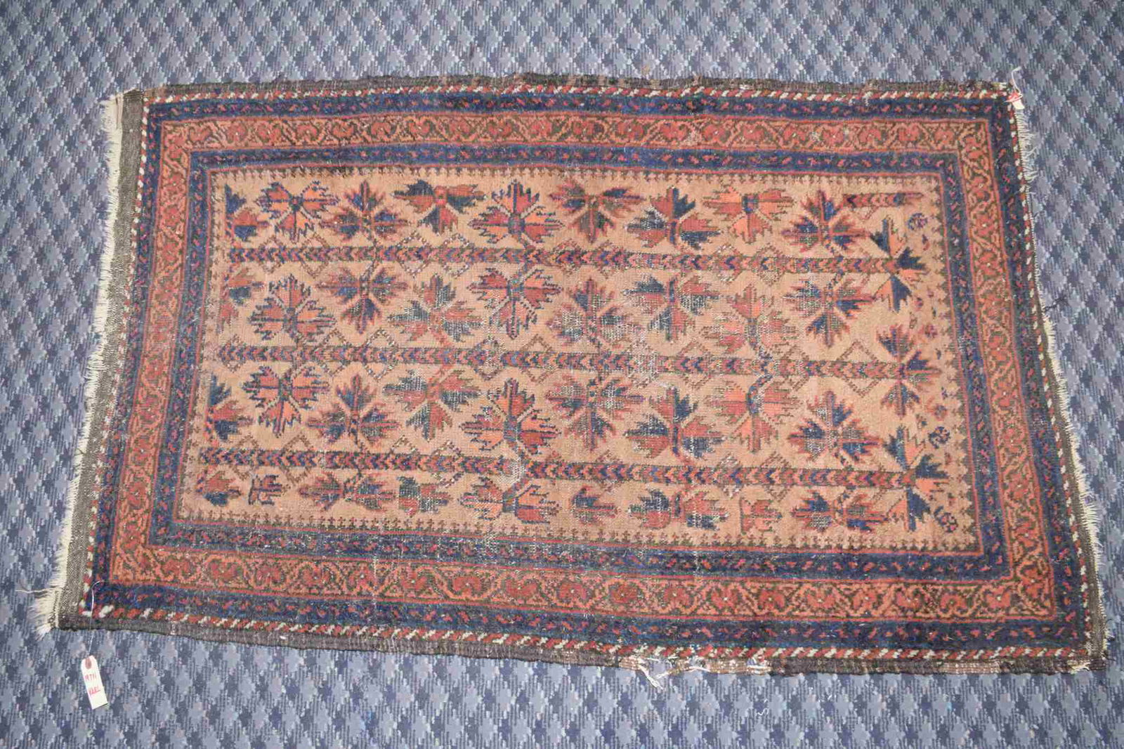 ANTIQUE BALOUCH RUG. 4'9" x 7'10". (1 of 3)