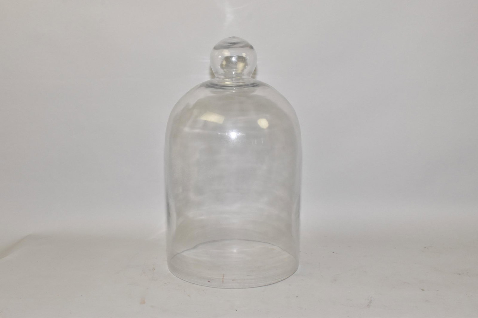 BLOWN GLASS DISPLAY DOME: BLOWN GLASS DISPLAY DOME - Knob finial, 13" h. x 9" diameter.