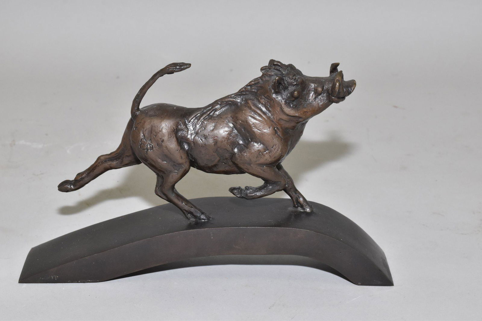 VINTAGE WART HOG SOCIETY SOLID BRONZE ART PIECE (1 of 5)