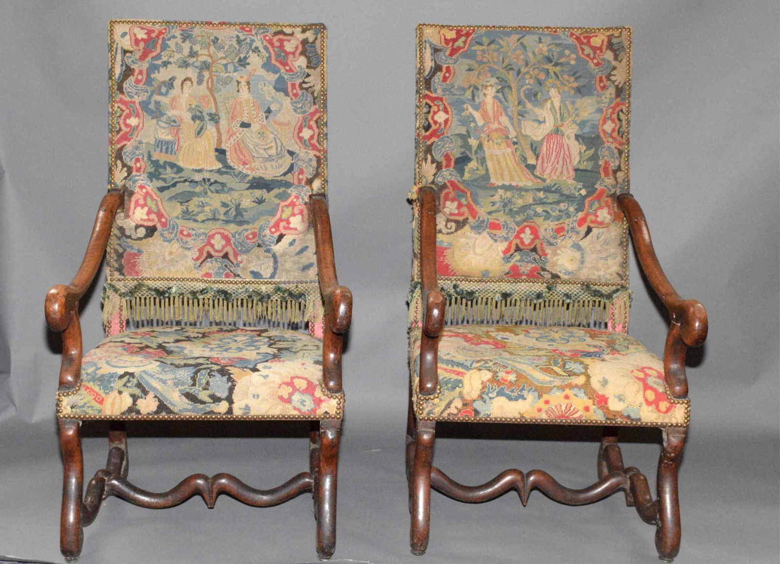 A PAIR OF FLEMISH BAROQUE WALNUT OPEN  ARMCHAIRS. (1 of 9)