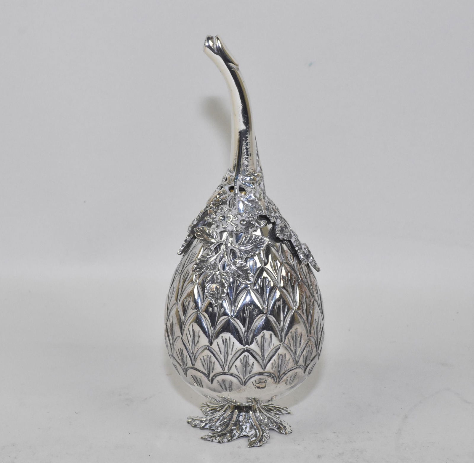 ANTIQUE CONTINENTAL SILVER ROSE WATER SPRINKLER (1 of 7)