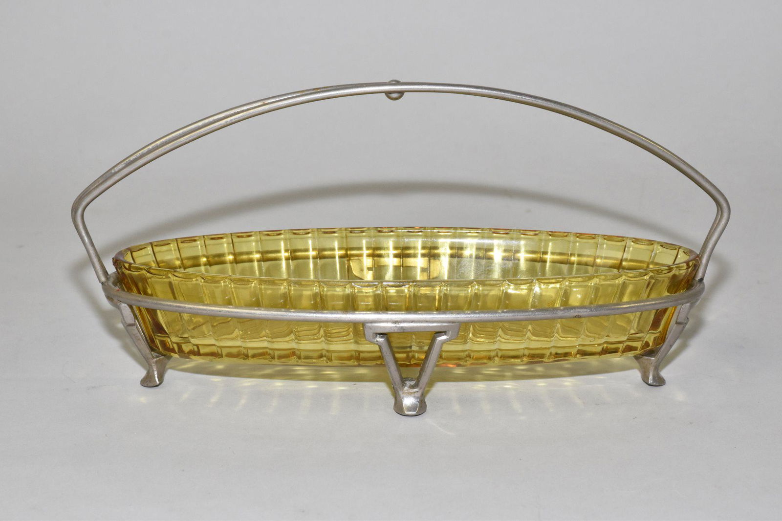 ANTIQUE SIGNED HEISEY COARSE RIB AMBER CELERY (1 of 5)