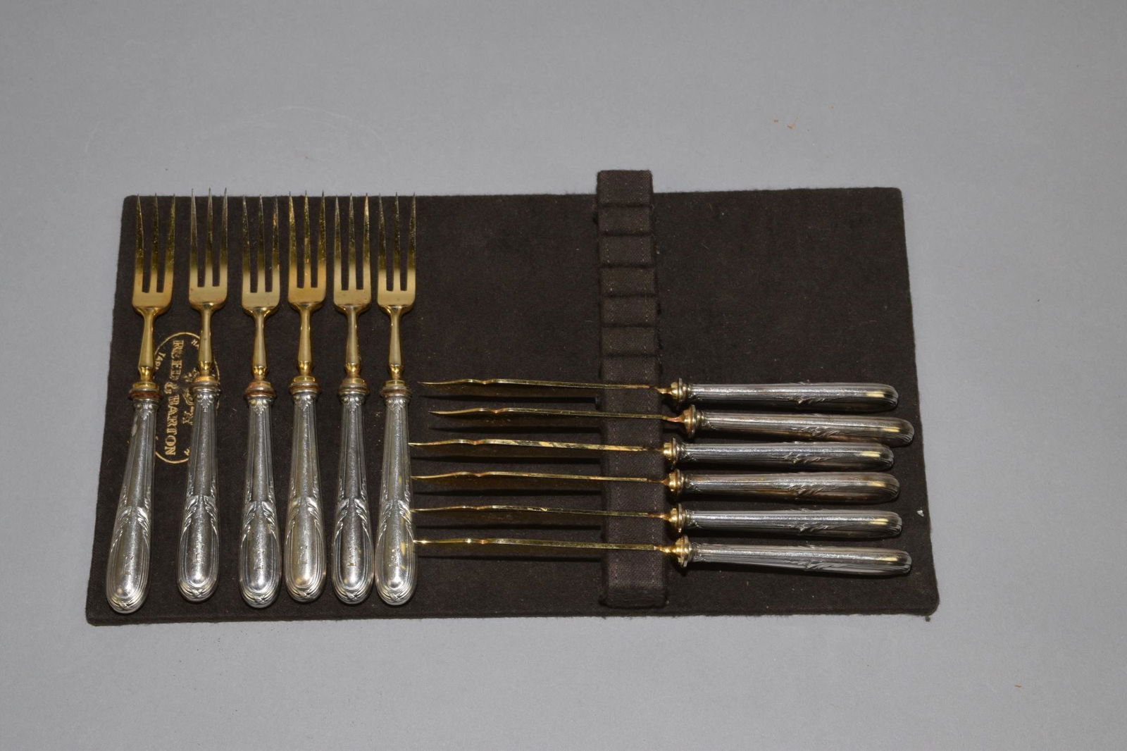 GERMAN 800 SILVER FRUIT SERVICE WITH SIX KNIVES (1 of 5)