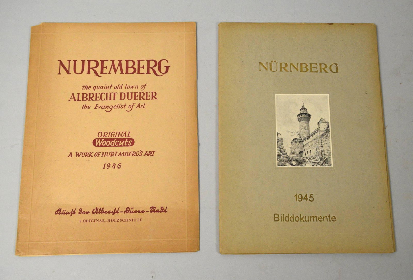 TWO PORTFOLIOS OF NURNBERG PRINTS. Good condition (1 of 5)