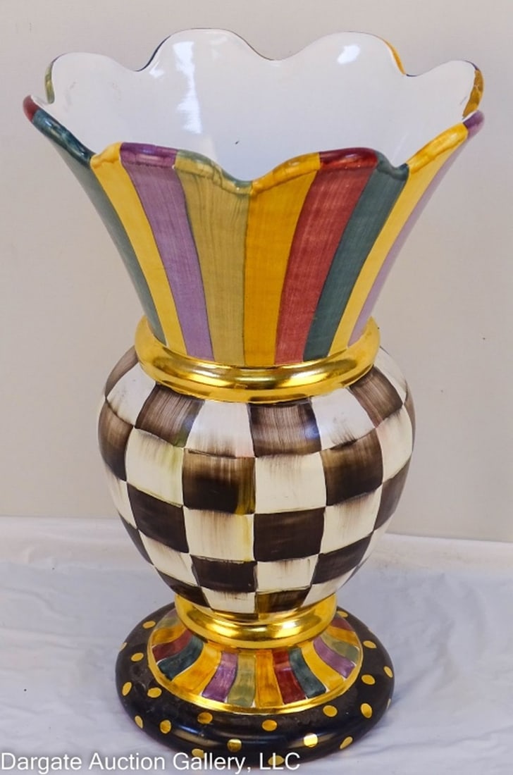 MACKENZIE CHILDS COURTLY CHECK GREAT VASE 175/425: Mackenzie-Childs Courtly Check Great Vase 175/425 25 Year Commemorative Limited Edition - Special limited edition of the Great Vase in the Courtly Check pattern. There were only 425 vases made. The "f