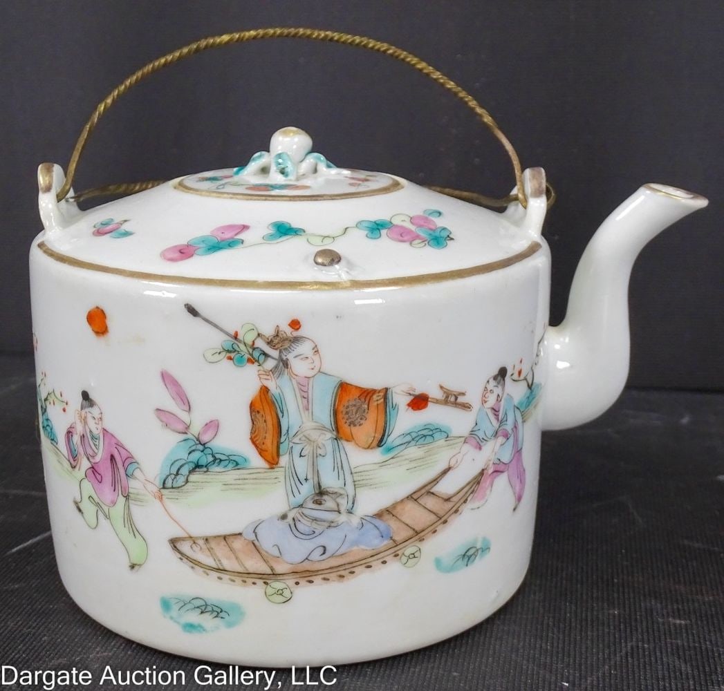 19th C CHINESE PORCELAIN TEAPOT FIGURAL MOTIF (1 of 9)