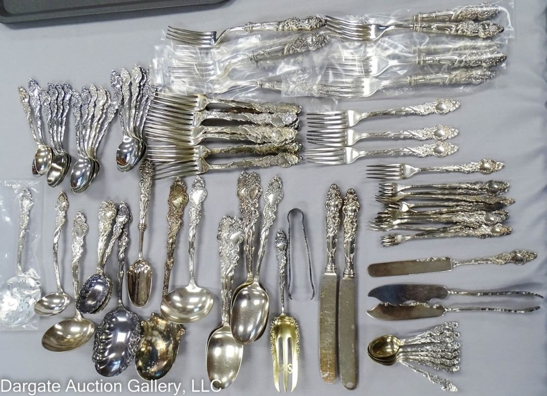 86pcs ROGERS & BROS COLUMBIA FLATWARE (1 of 5)