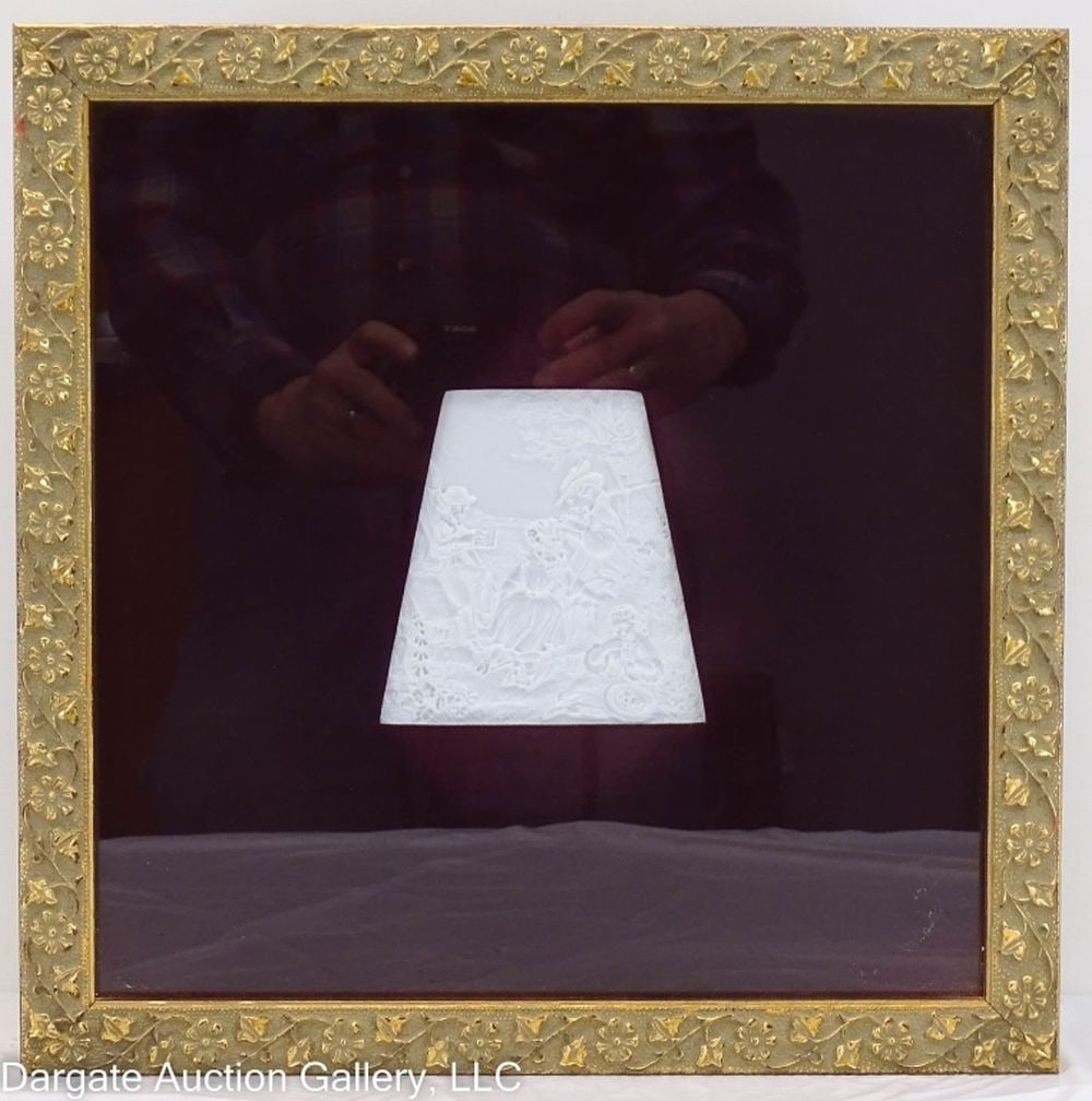 TRAPEZOID LITHOPHANE PANEL DEEP WELL LIGHTED BOX (1 of 4)