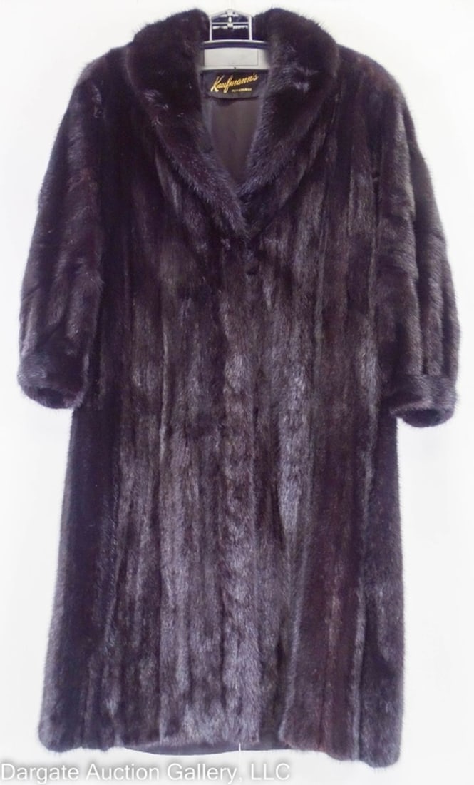 VINTAGE FULL LENGTH BLACK MINK COAT (1 of 4)