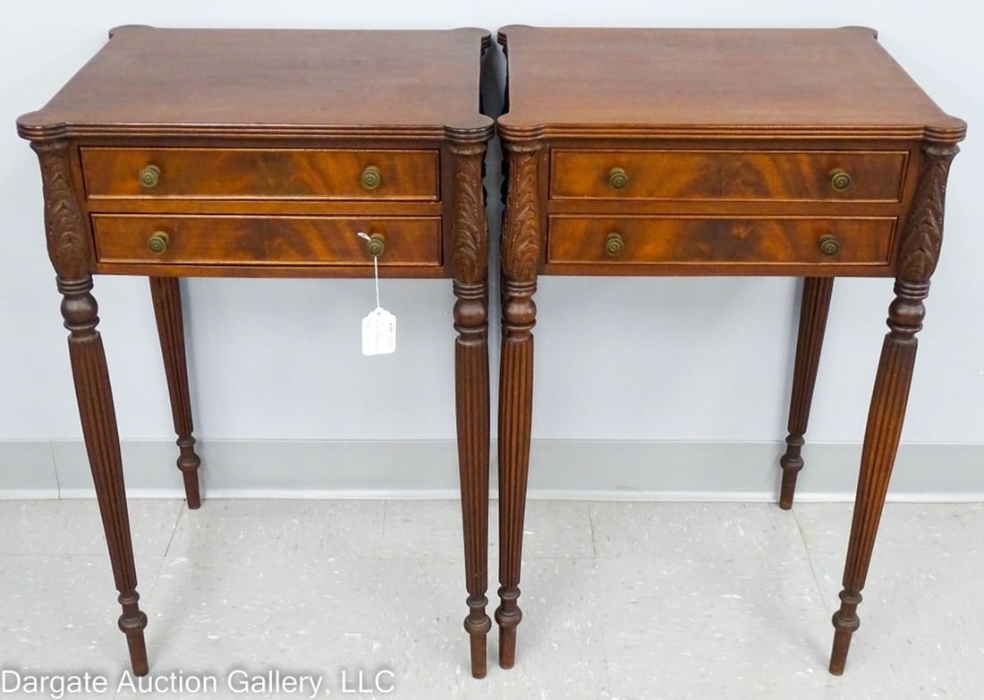 PAIR MAHOGANY SHERATON BENCH MADE NIGHTSTANDS (1 of 4)