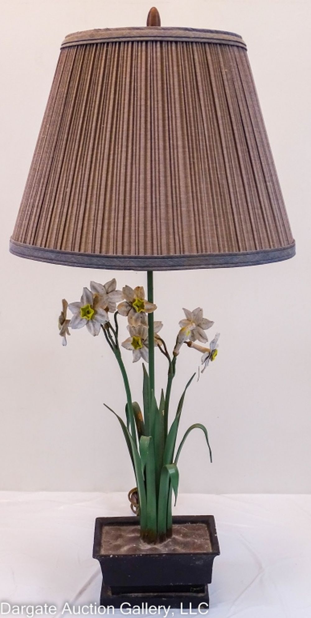 JOEY BONHAGE STYLE JONQUIL LAMP: Joey Bonhage Style Jonquil Lamp - White jonquil flowers on painted iron. Black rectangular "pot". / Measures: 27"H to finial 6"W x 4"D / Condition: Wear from age and use