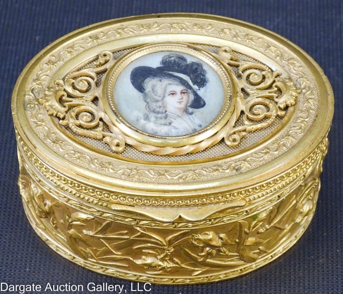 DORE BRONZE DRESSER BOX WITH MINIATURE PORTRAIT (1 of 6)