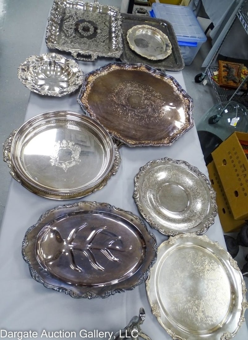 11pcs ASSORTED SILVERPLATE TRAYS DISHES BOWLS (1 of 2)
