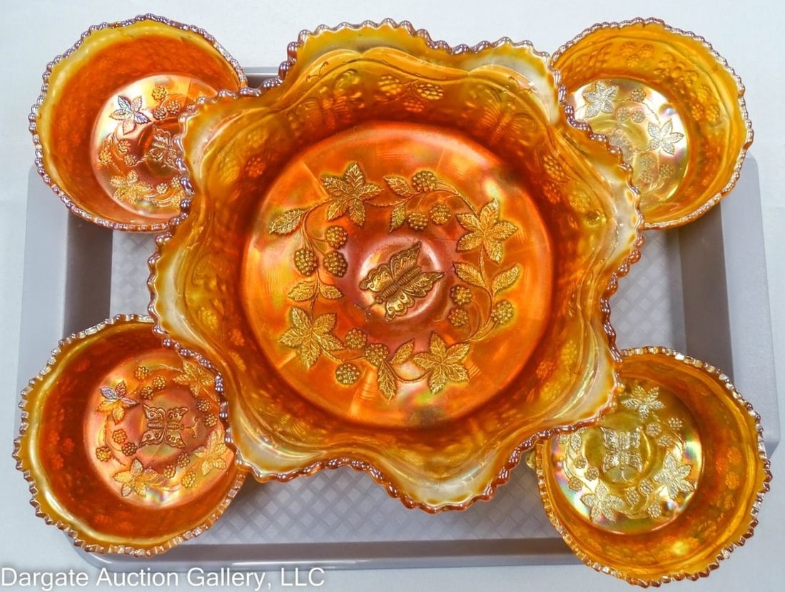 5pcs FENTON BUTTERFLY & BERRY MARIGOLD BERRY SET: 5pcs Fenton Butterfly & Berry Marigold Berry SetIncludes (1) 4"H x 9.5" diameter Master Berry Bowl & (4) 2.25"H x 5" diameter footed Berry Bowls