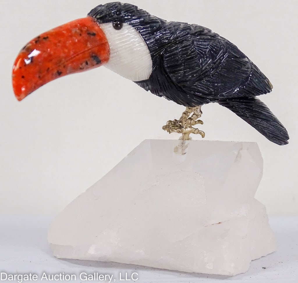 CESAR NOGUIRA CARVED GEMSTONE TOUCAN (1 of 4)