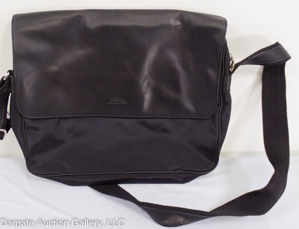 LONGCHAMP BLACK LEATHER & NYLON MESSENGER BAG (1 of 3)