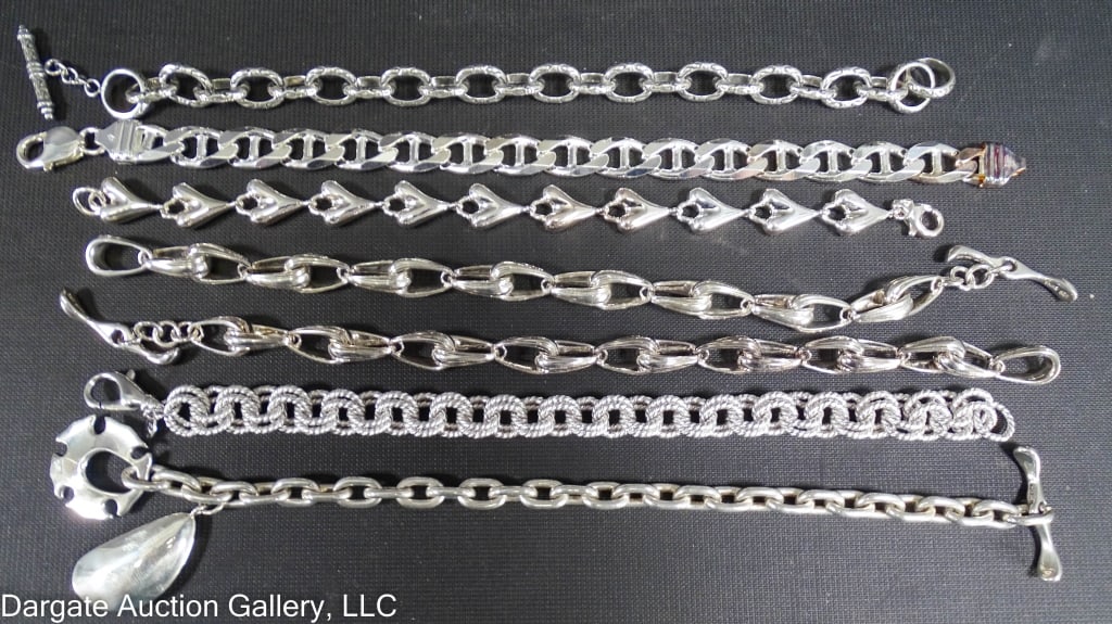 7 STERLING SILVER LINK BRACELETS: Includes: (1) Mexican Sterling Bracelet with charm ? Hallmark 925 Mexico (9?L) / (1) IBB Italian Sterling link bracelet ? hallmark IBB 925 Italy (9?L) / (1) CNA Sterling Link bracelet with toggle clas