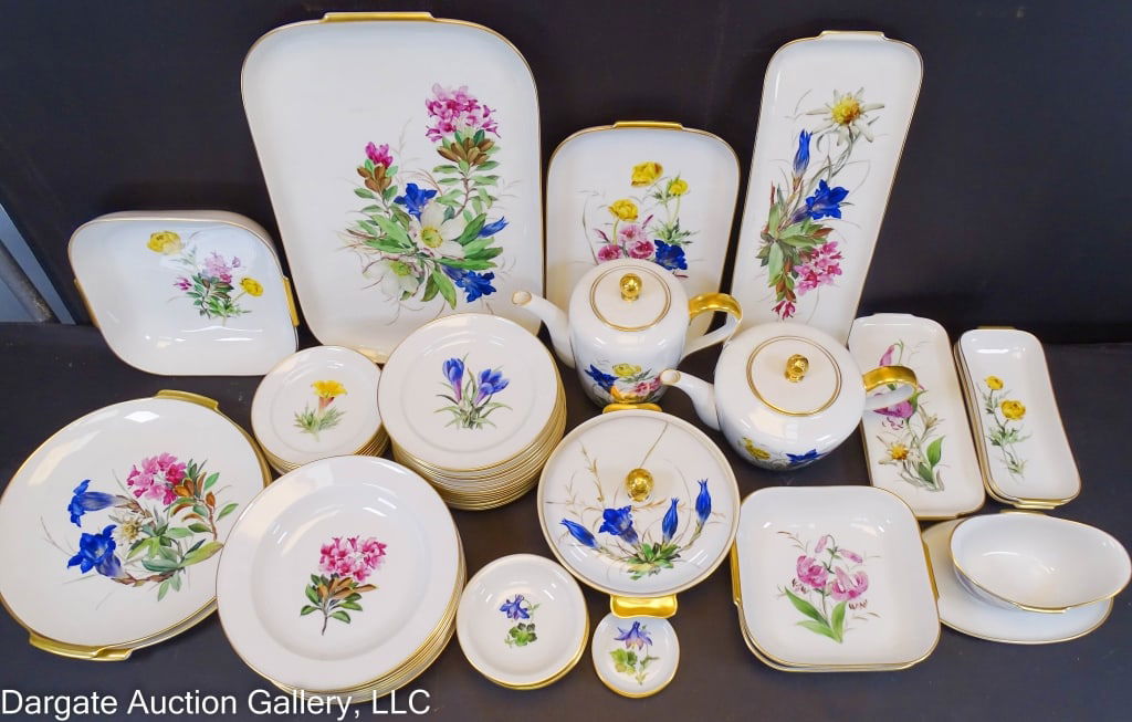 59pc ROSENTHAL GERMANY ALPHINE FLOWERS DINNERWARE (1 of 5)