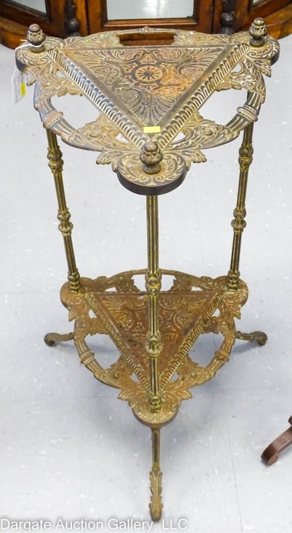 BARDLEY & HUBBARD 2-TIER CAST IRON PLANT STAND (1 of 5)