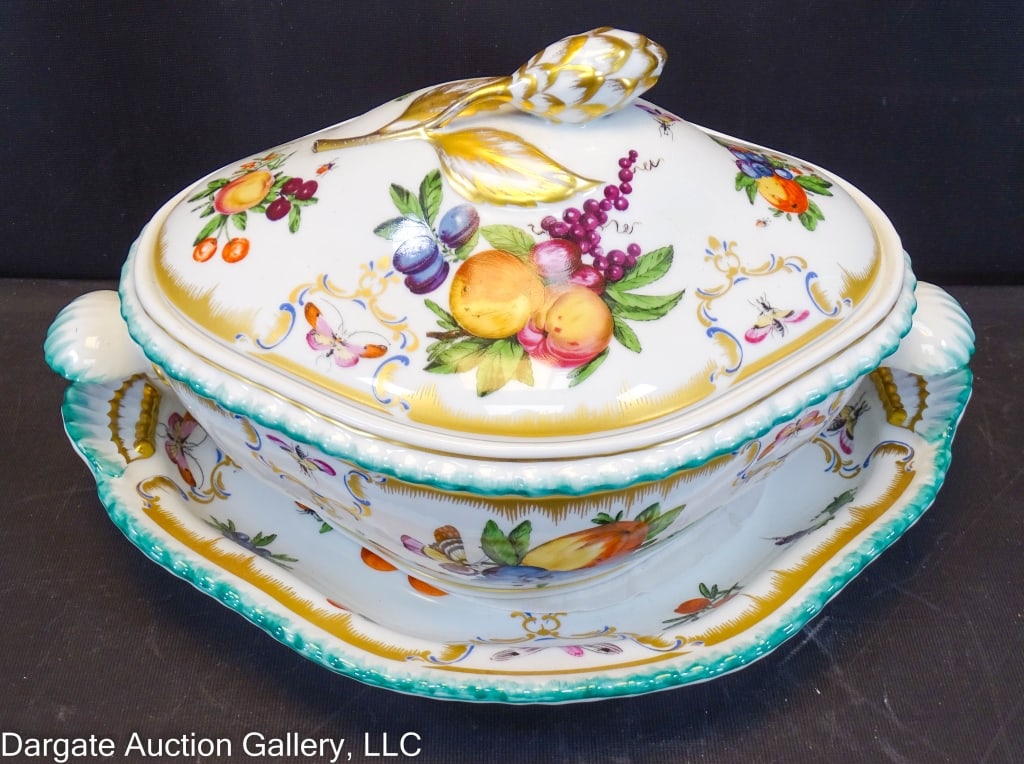 MOTTAHEDEH DUKE OF GLOUCESTER SOUP TUREEN: Mottahedeh Williamsburg Restoration Collection - Duke of Glouster original pattern 1770 - soup tureen with underplate / Tureen - 8"H x 12.5"W x 8"D ; Underplate - 1.75"H x 12.5"W x 10.25"D
