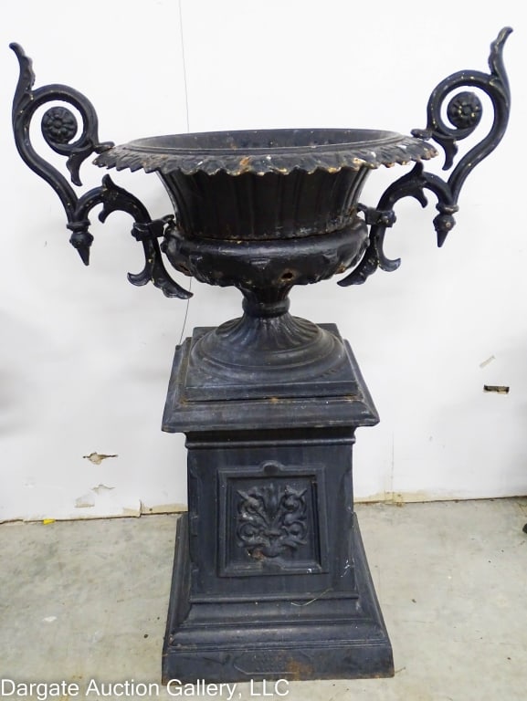 ANTIQUE ORNATE CAST IRON GARDEN URN ON PEDESTAL (1 of 11)