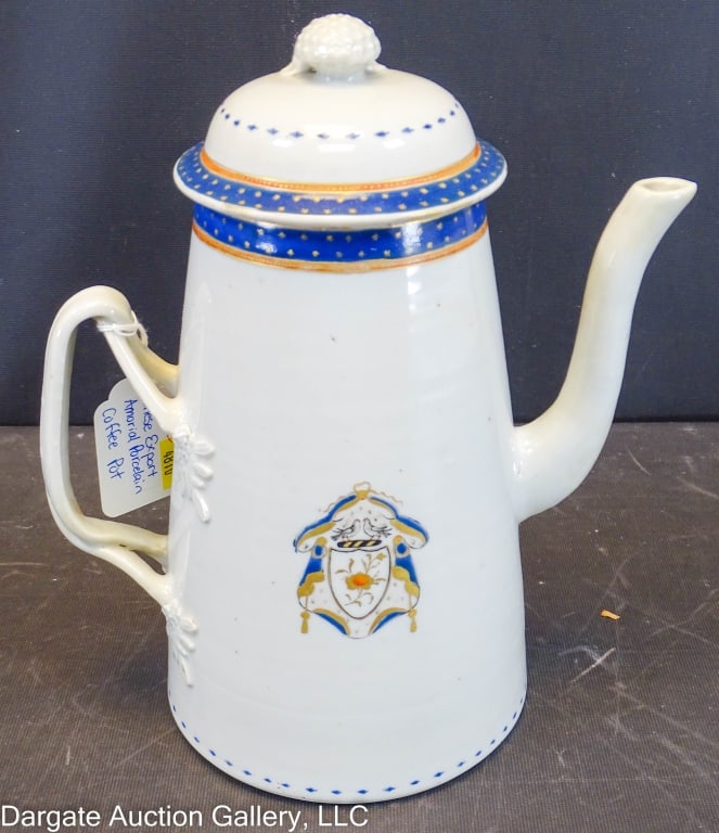 CHINESE EXPORT ARMORIAL PORCELAIN COFFEE POT (1 of 7)