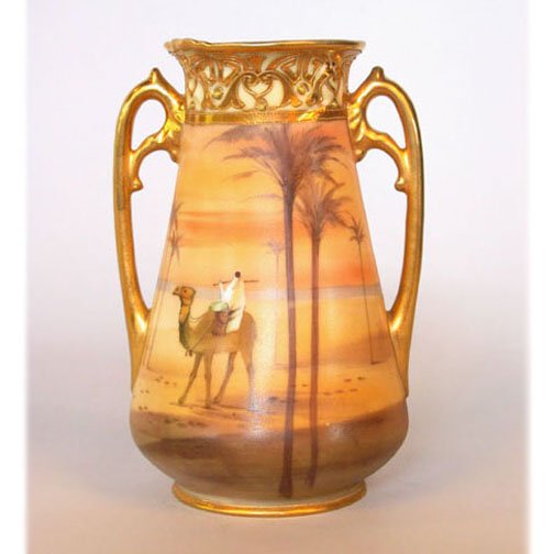 NIPPON HAND PAINTED VASE. N/R. Hand pai