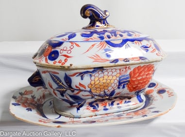 MASON'S IRONSTONE IMARI TUREEN AND UNDERPLATE