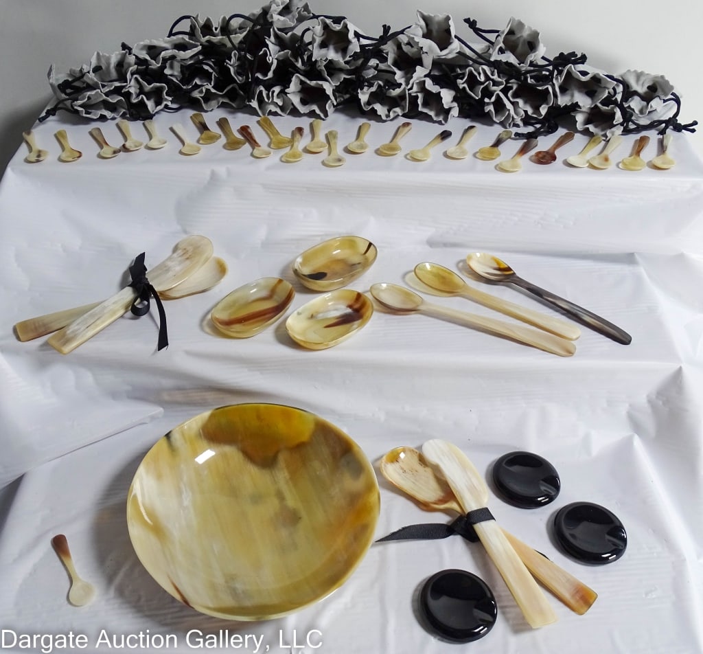 39pc HORN CAVIAR SERVICE ITEMS: Horn items made by Arca / (1) Round bowl 6" diam / (3) horn spoons 5.25" long / (3) horn small oval dishes 2.5" x 1.5" / (3) molded spoon rests (not horn) 1.5" diam / (2) 2pc horn serving spoon & spre